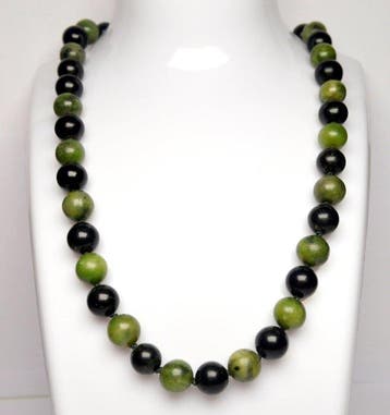 Jade - Groene Jade & Zwarte Onyx - Halsketting - 835