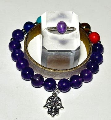 Braziliaanse amethist met Hand van Fatima en 7 chakras van