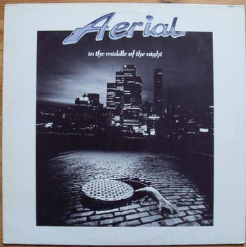 Aerial - In The Middle Of The Night, Ophalen of Verzenden, Gebruikt