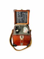 Ohmmètre à pile ISOP 406 ancien - scientifique ,
