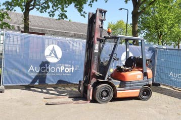 Veiling: Heftruck Toyota 25 LPG 2500kg 4.5m, Zakelijke goederen, Machines en Bouw | Heftrucks en Intern transport, Heftruck, Toyota