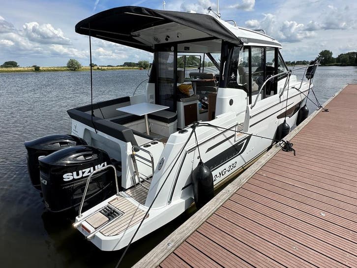 Jeanneau Merry Fisher 895 Offshore Bj22 met 2x Suzuki 150APX, Watersport en Boten, Motorboten en Motorjachten, Nieuw