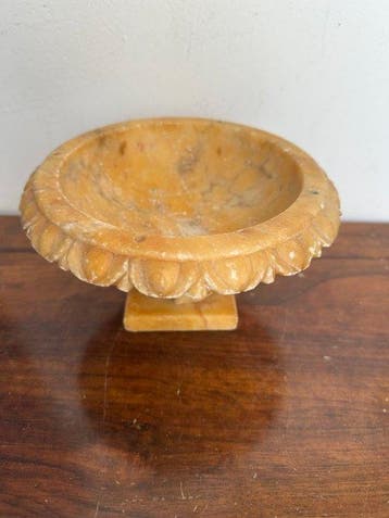 Decoratief ornament - Italië - Alzatina van alabaster