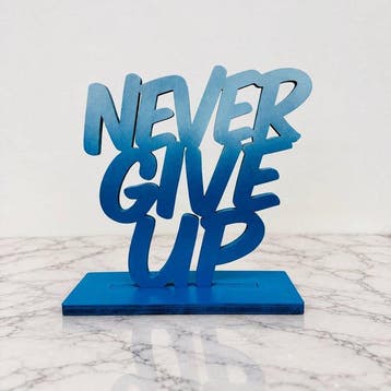 AIIROH - Never Give Up Blue Glitter - Sculpture bois