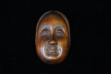 Absolute veiling - Ondertekend door Ishikawa boxhout netsuke