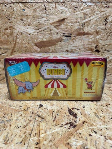Funko - Funko Pop Dumbo Hot Topic exclusieve gift set -