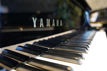 Yamaha G2 PE Messing Vleugel - 868160, Zo goed als nieuw, Zwart, Vleugel