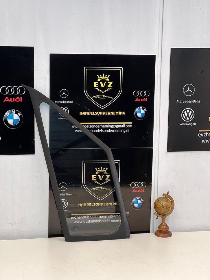 Mercedes Sprinter Driehoeks ruit rechts voor 2022 43R-00390, Auto-onderdelen, Ruiten en Toebehoren, Gebruikt, Mercedes-Benz