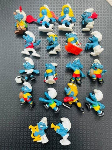 Peyo - Speelgoed Puffi vintage smurfs lotto 18 pezzi anni 70