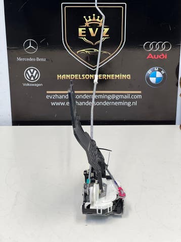 Dodge Ram 1500 Deurslot aandrijving motor links achter 2014, Gebruikt, Links, Dodge