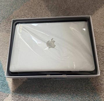 Apple Macbook Air - Laptop (1) - In vervangende verpakking, Nieuw