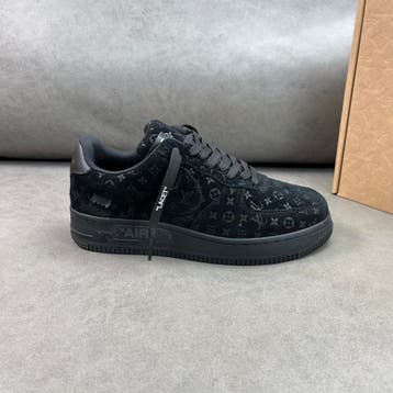 Louis Vuitton Nike Air Force 1 Low | Black, Zwart, Nieuw, Ophalen of Verzenden, Sneakers of Gympen