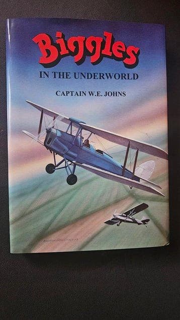 Captain W.E. Johns / Andrew Skilleter - Signed: Biggles In, Antiek en Kunst, Antiek | Boeken en Bijbels