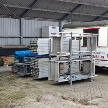 Ca. 100m2 Renovatiesteiger, Layher, Blitz, Nieuw