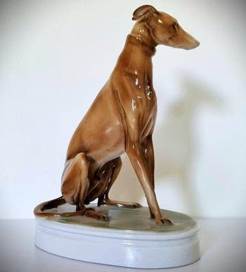 Zsolnay - Markup Bela - Figuur - Zsolnay Greyhound Dog -