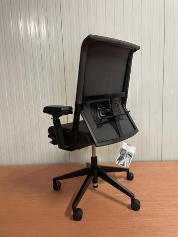Refurbished Haworth Bureaustoel - Nieuwprijs 1000 Euro, Verzenden, Zwart, Zo goed als nieuw, Bureaustoel