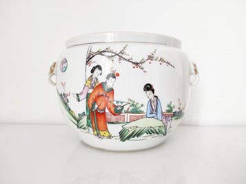 Pot - Personages - Republieksperiode (1912-1949) - Porselein