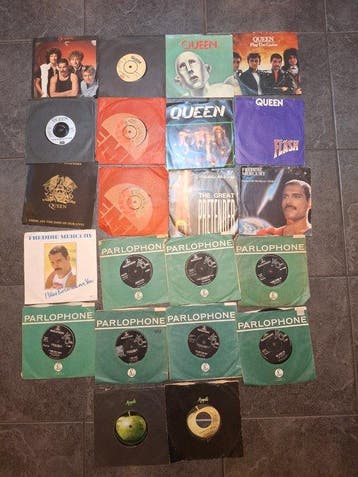 Queen, Beatles - 22 Great 45rpm from The Beatles & Queen -, Nieuw in verpakking