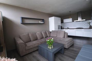Te Huur 3 Kamer Appartement Heutinkstraat In Enschede, Huizen en Kamers, Direct bij eigenaar, Overijssel, Enschede, Appartement