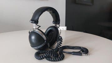 Pioneer - SE-305 gesloten-back dynamische stereo, Nieuw