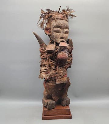 Statue nfon - sculptuur - Vaudou - Benin (Zonder