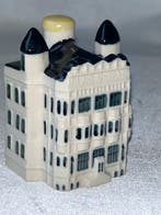 KLM-huisje - Huis no. 97 - Holland Amerika Lijn gebouw in