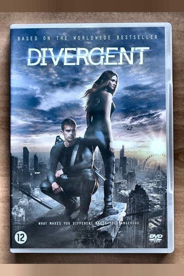 Divergent 2014 6 DVDs voor de prijs van 5, Verzenden, Nieuw in verpakking