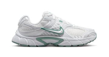 Nike V5 RNR Sneakers Dames Wit - 38, Ophalen of Verzenden, Nieuw