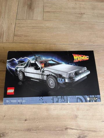 Lego Set - 10300 - Back to the Future - Macchina del tempo, Nieuw