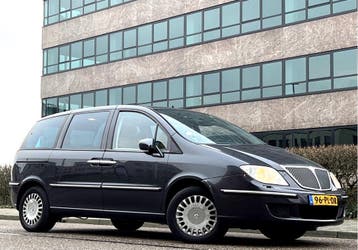Nu of Nooit Lancia Phedra 2.0i Automaat Leer 7p only Export, Automaat, Gebruikt, Airbags, Leder