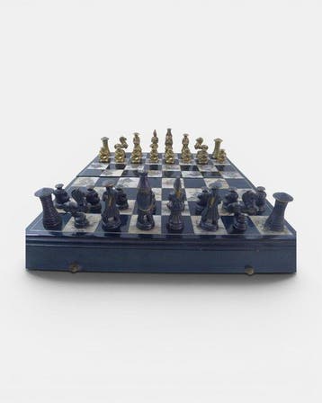 Jeu déchecs en bronze nature et teint en noir échiquier 39, Antiek en Kunst