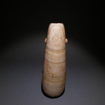 Oud-Egyptisch Albast Alabastron. 15 cm hoog. Ptolemaïsche
