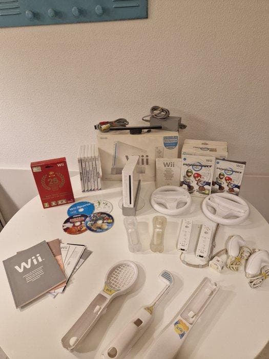 Nintendo - Wii - Nintendo Wii completa + 2 Wii Remote e 2, Spelcomputers en Games, Spelcomputers | Overige Accessoires