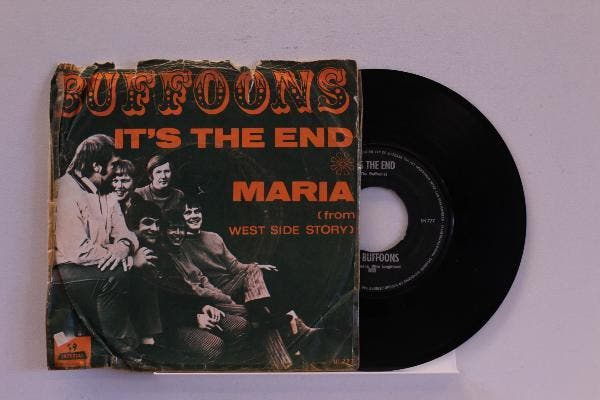 vinyl single 7 inch - The Buffoons - Its The End / Maria..., Cd's en Dvd's, Vinyl Singles, Zo goed als nieuw, 7 inch, Rock en Metal