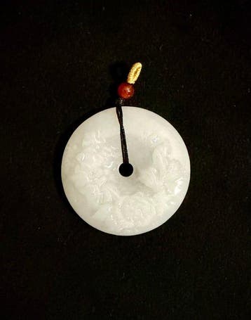 jadeïethanger - Jade - China - Eind 20e eeuw, Antiek en Kunst