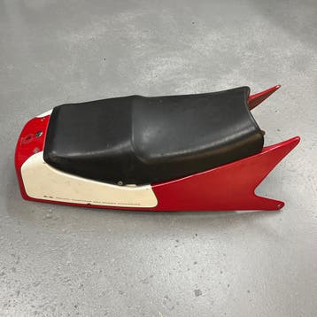 Ducati 750 sport 900 Rear cowling red + seat - 48330031A..., Motoren, Ophalen of Verzenden, Gebruikt