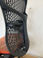 Refurbished Herman Miller Mirra 2 Urban Orange, Verzenden, Oranje, Zo goed als nieuw, Bureaustoel