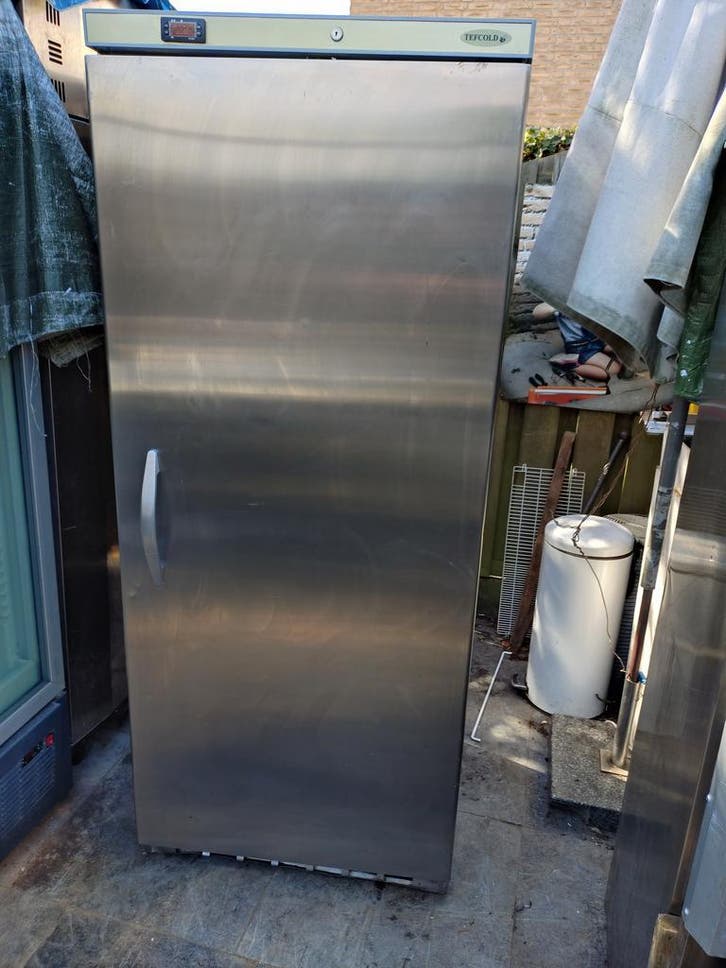 TEFCOLD rvs koelkast  600 li. ,  werkt als nieuw, Zakelijke goederen, Horeca | Keukenapparatuur, Gebruikt, Koelen en Vriezen