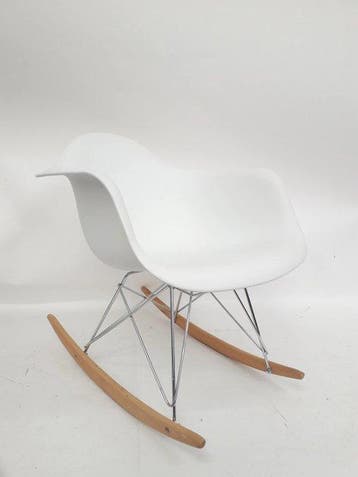 Vitra - Charles & Ray Eames - Schommelstoel - Plastic, Hout, Antiek en Kunst, Antiek | Meubels | Stoelen en Banken