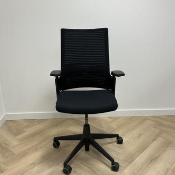Opnieuw gestoffeerd Ahrend 2020 NPR-1813 ergonomische, Huis en Inrichting, Bureaustoelen, Ophalen of Verzenden, Ergonomisch, Gebruikt