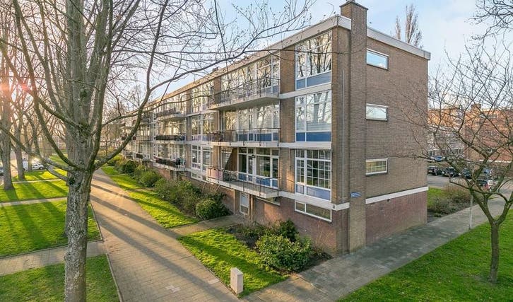 Te Huur 5 Kamer Appartement Schoonegge In Rotterdam, Huizen en Kamers, Huizen te huur, Direct bij eigenaar, Rotterdam, Appartement