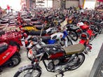 Grote voorraad Honda Yamaha Suzuki brommers en motorfietsen