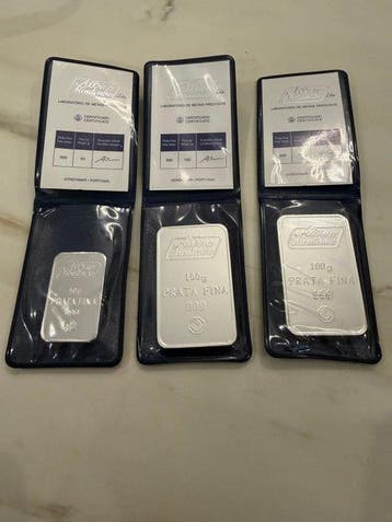 250 gram - Zilver .999 - Albino Moutinho - Met certificaat, Postzegels en Munten