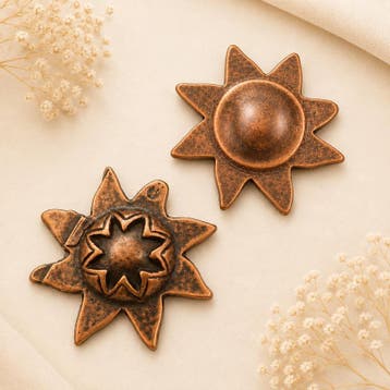 1 x DQ metalen Jolie ornament zon 35 mm – roodkoperkleur.., Ophalen of Verzenden, Nieuw, Kraal