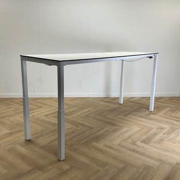 Elektrisch zit-sta bureau / werktafel 250x80 cm,  wit trespa, Gebruikt, In hoogte verstelbaar, Ophalen of Verzenden, Wit