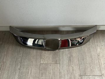 Honda CR-V Chrome Grille 71122-T7A-J01-M1, Auto-onderdelen, Carrosserie en Plaatwerk, Ophalen, Gebruikt, Voor, Honda