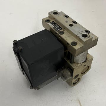 Maserati quattroporte 4 ABS Hydraulic control unit Pump -..., Auto diversen, Ophalen of Verzenden, Gebruikt
