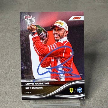 Ferrari - Topps Now - (034) Lewis Hamilton Back to back, Verzamelen, Nieuw