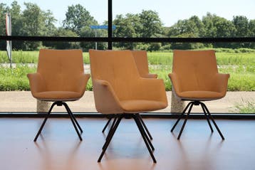 4x Elmar Topform (Gealux) eetkamerstoel stof met draaipoot., Ophalen of Verzenden, Nieuw, Stof, Vier