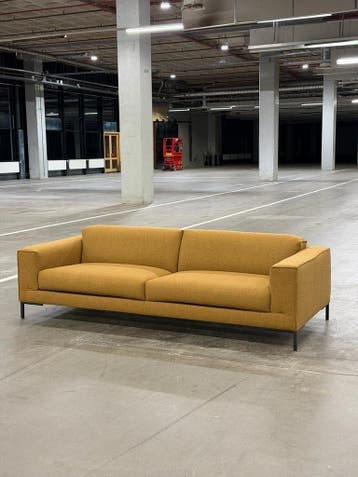 Design on Stock Aikon 4-zits | NIEUWSTAAT + Garantie, 100 tot 125 cm, Stof, Ophalen of Verzenden, Zo goed als nieuw